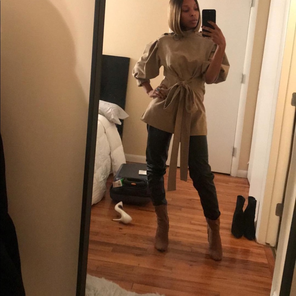 Zara Half Sleeve Top With Waist Tie